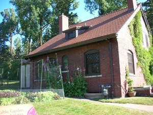 GARDENER'S COTTAGE, GLENSHEEN